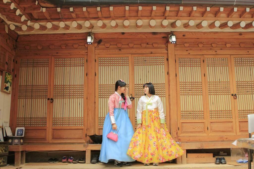 Namhyundang - Hanok Korean Traditional House Seoul Exterior photo