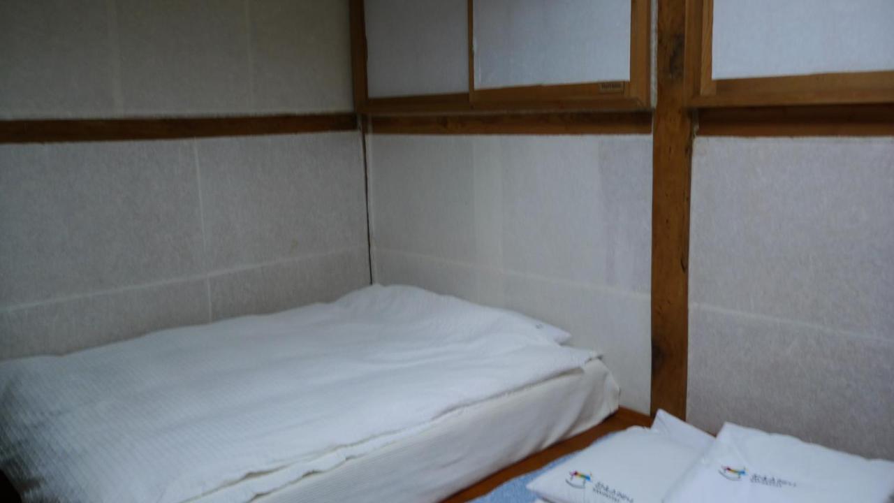Namhyundang - Hanok Korean Traditional House Seoul Exterior photo
