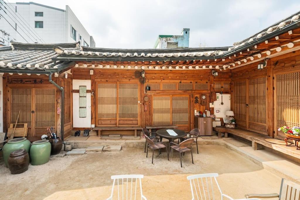 Namhyundang - Hanok Korean Traditional House Seoul Exterior photo